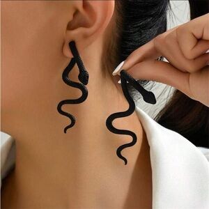 Black Snake earrings